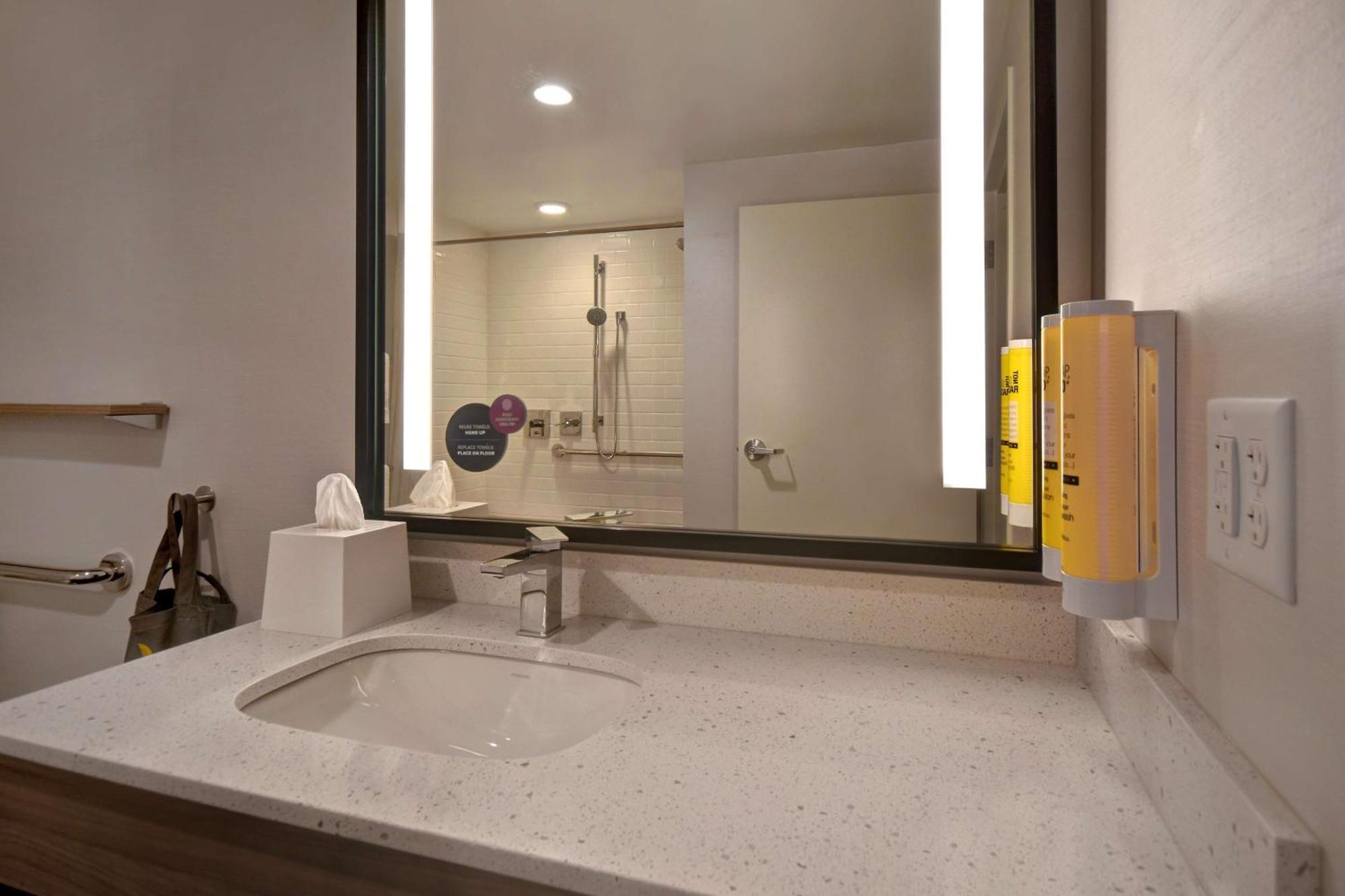 Tru By Hilton Manchester Downtown Zewnętrze zdjęcie