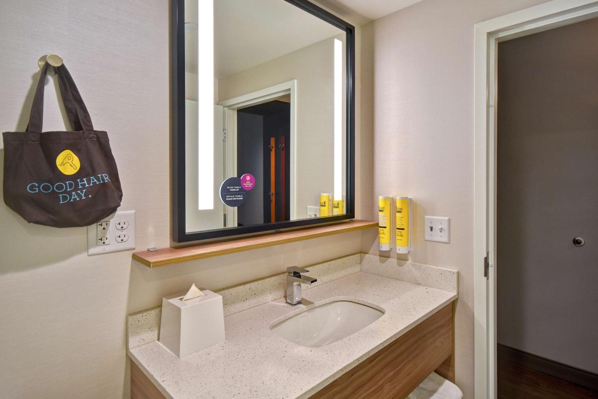 Tru By Hilton Manchester Downtown Zewnętrze zdjęcie